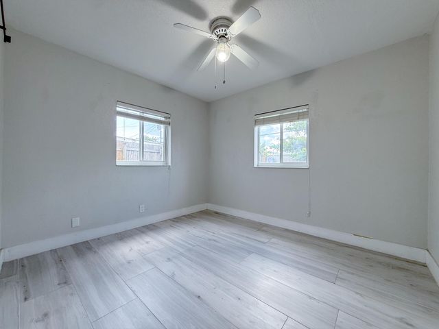 320 NE 60th Street, Oakland Park, FL 33334