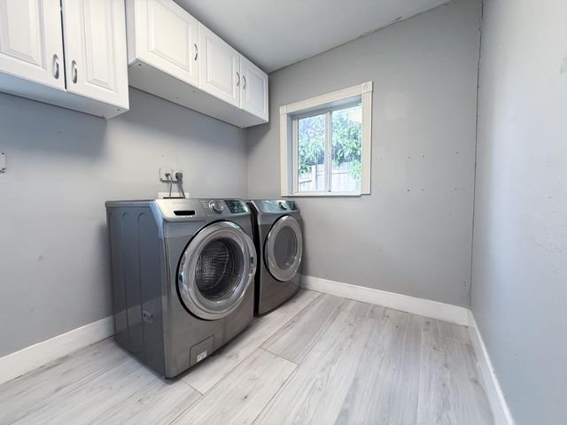 320 NE 60th Street, Oakland Park, FL 33334