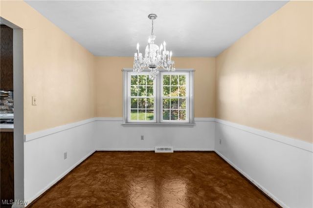 6137 Acatello Place, Poland, OH 44514