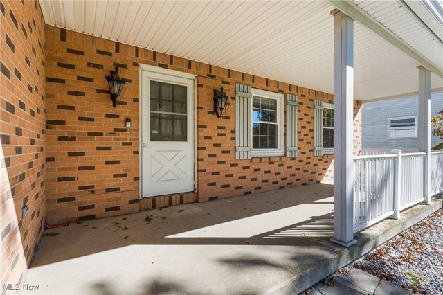 6137 Acatello Place, Poland, OH 44514