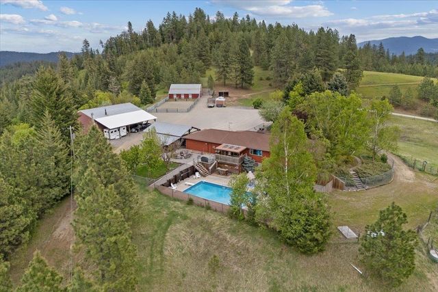 9305 N Harvard Rd, Newman Lake, WA 99025