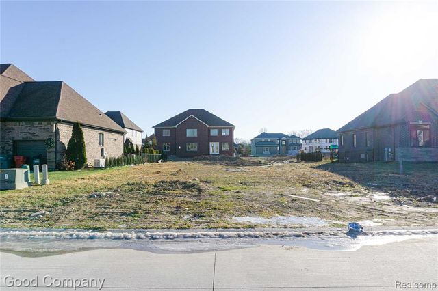 19324 Springbrook Drive, Macomb, MI 48044