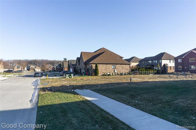 19324 Springbrook Drive, Macomb, MI 48044