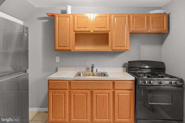 626 E RAYMOND ST, Philadelphia, PA 19120