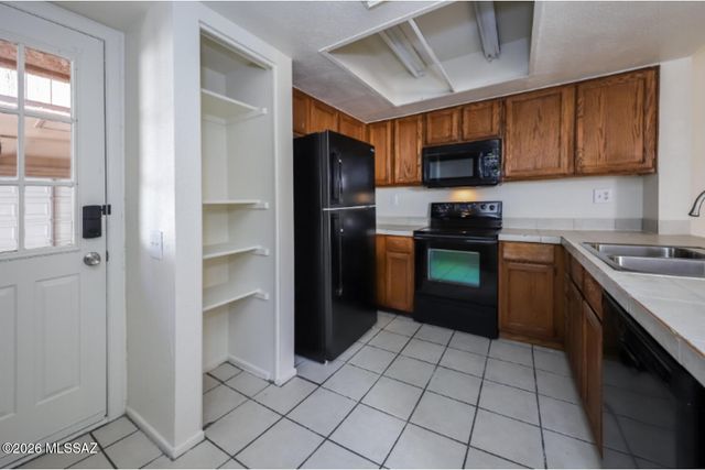 8629 N Katapa Trail, Tucson, AZ 85742