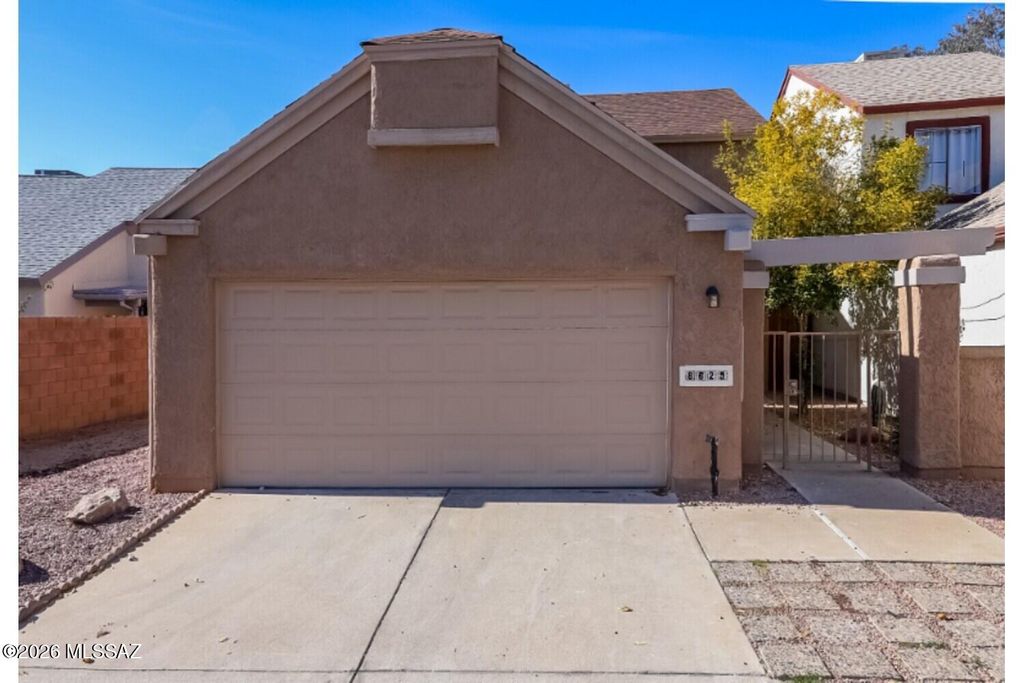 8629 N Katapa Trail, Tucson, AZ 85742