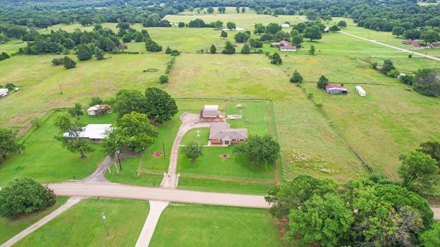 3472 Desvoignes Road, Denison, TX 75021