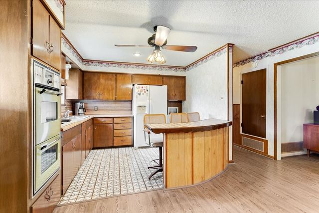 3472 Desvoignes Road, Denison, TX 75021