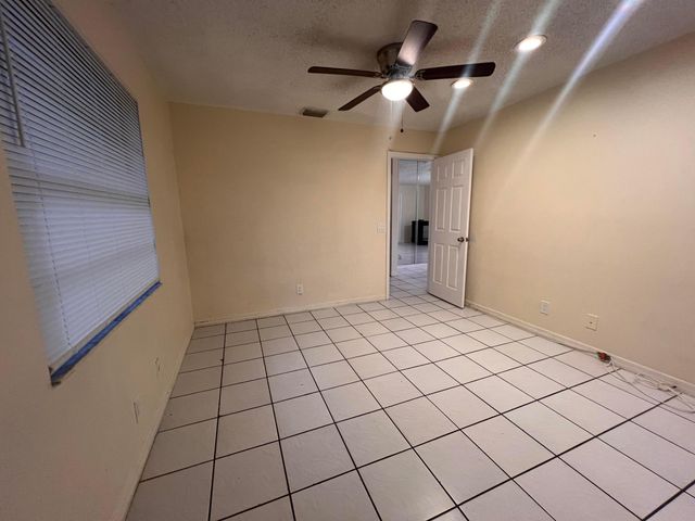5320 Elmhurst Road B, West Palm Beach, FL 33417