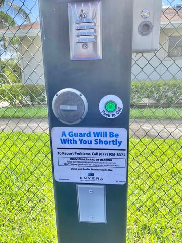 5320 Elmhurst Road B, West Palm Beach, FL 33417