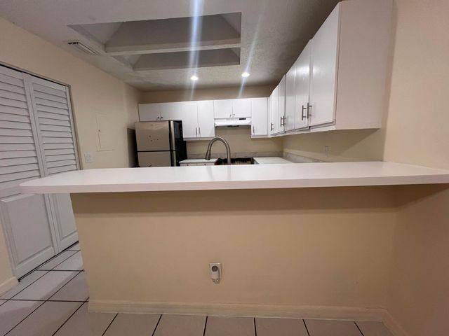 5320 Elmhurst Road B, West Palm Beach, FL 33417