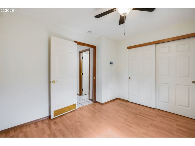 14134 E BURNSIDE St 2, Portland, OR 97233