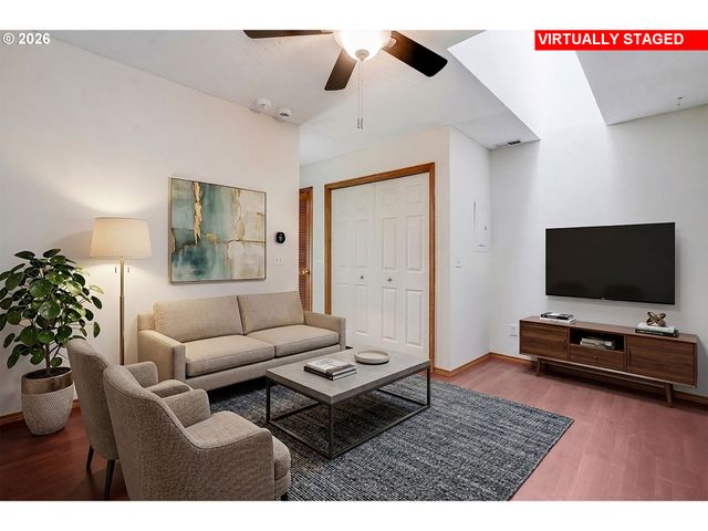 14134 E BURNSIDE St 2, Portland, OR 97233