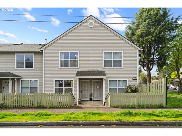 14134 E BURNSIDE St 2, Portland, OR 97233