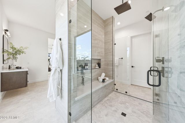 1676 E CREEK CANYON Road, Phoenix, AZ 85086