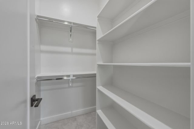1676 E CREEK CANYON Road, Phoenix, AZ 85086