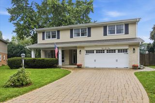 1006 Meadowlark Lane, Glenview, IL 60025