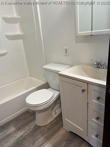 403 Hodges Road, Hurricane, WV 25526