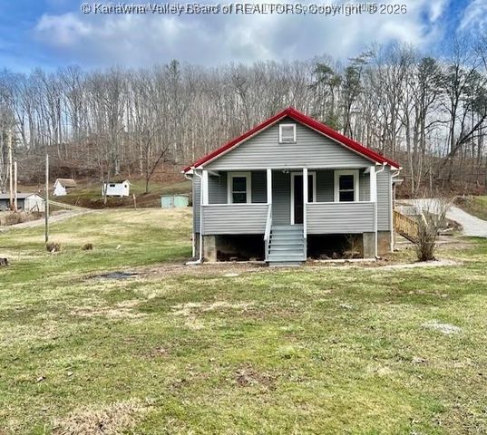 403 Hodges Road, Hurricane, WV 25526