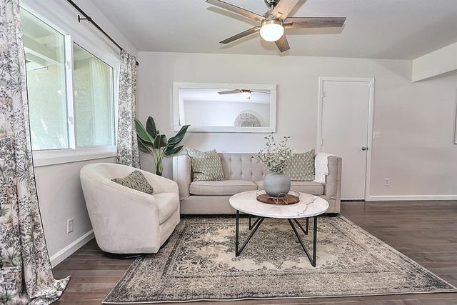 7016 Bobby St, Orangevale, CA 95662