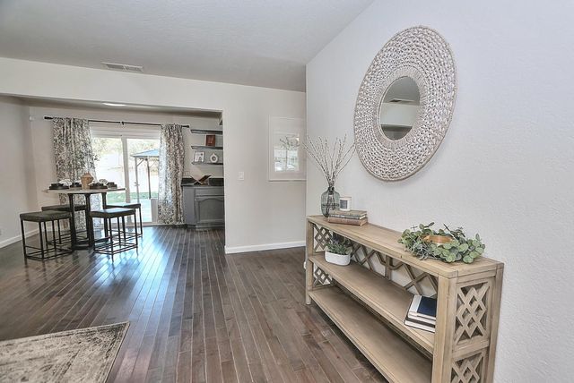 7016 Bobby St, Orangevale, CA 95662