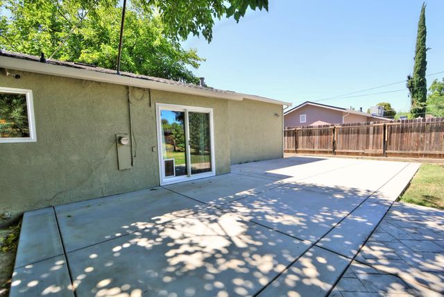7016 Bobby St, Orangevale, CA 95662