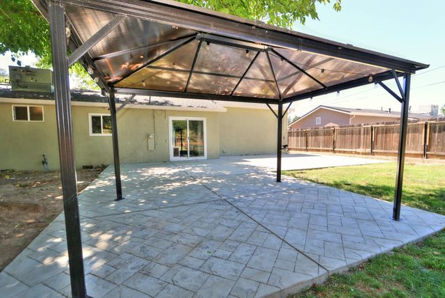 7016 Bobby St, Orangevale, CA 95662