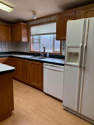 35532 M 40, Paw Paw, MI 49079