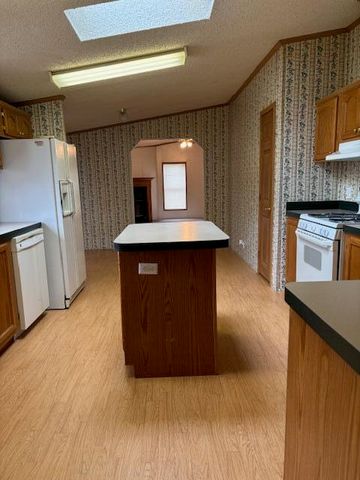 35532 M 40, Paw Paw, MI 49079