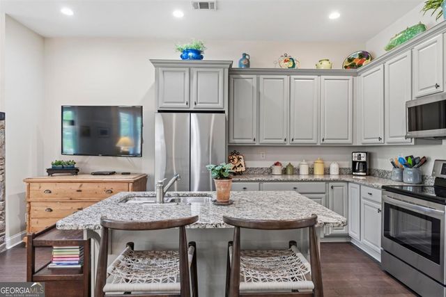 1051 Portside Court, Greensboro, GA 30642