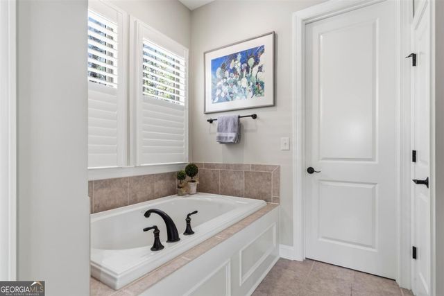 1051 Portside Court, Greensboro, GA 30642
