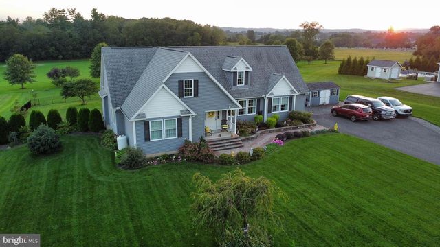 1281 ST PAULS CHURCH RD, Pennsburg, PA 18073