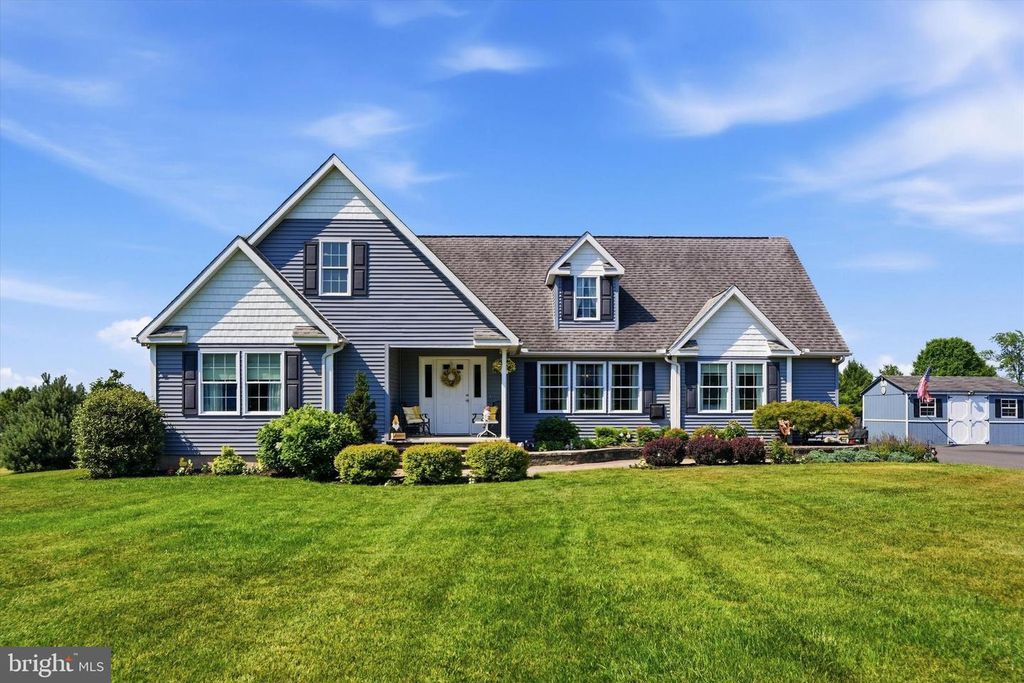 1281 ST PAULS CHURCH RD, Pennsburg, PA 18073