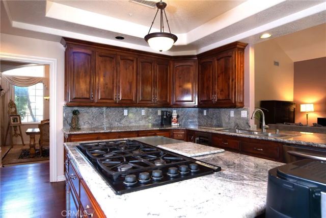 7361 Via Vista, Riverside, CA 92506