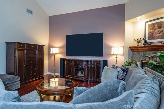 7361 Via Vista, Riverside, CA 92506