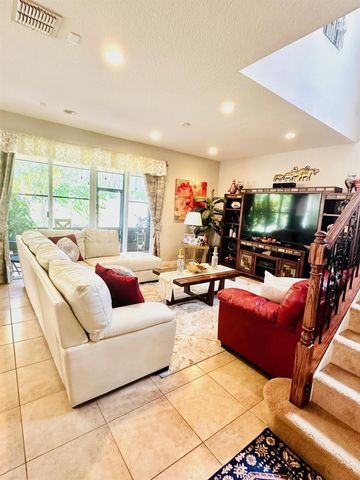 9205 Dupont Place, Wellington, FL 33414
