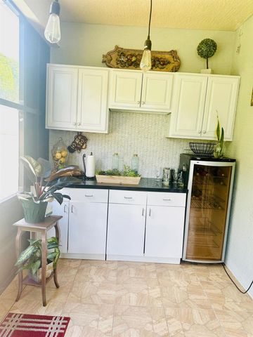 9205 Dupont Place, Wellington, FL 33414