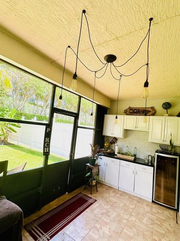 9205 Dupont Place, Wellington, FL 33414