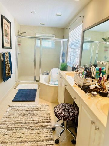 9205 Dupont Place, Wellington, FL 33414