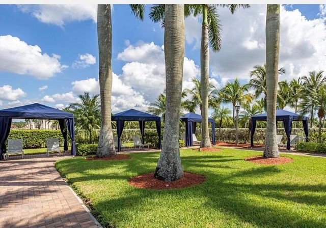 9205 Dupont Place, Wellington, FL 33414