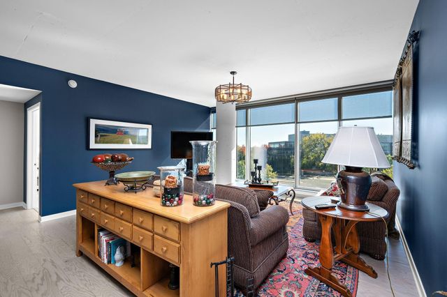 8161 33rd Avenue S 508, Bloomington, MN 55425