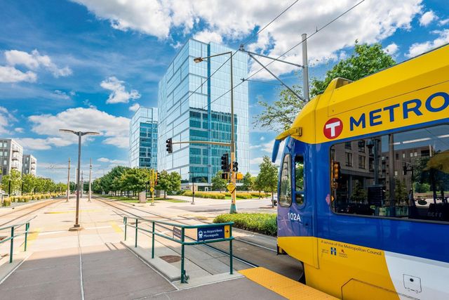 8161 33rd Avenue S 508, Bloomington, MN 55425