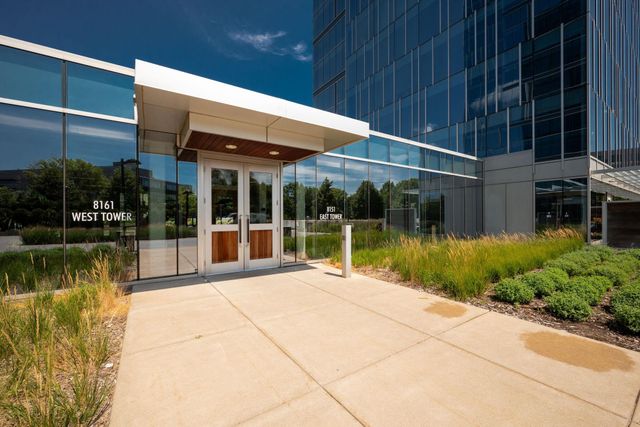 8161 33rd Avenue S 508, Bloomington, MN 55425