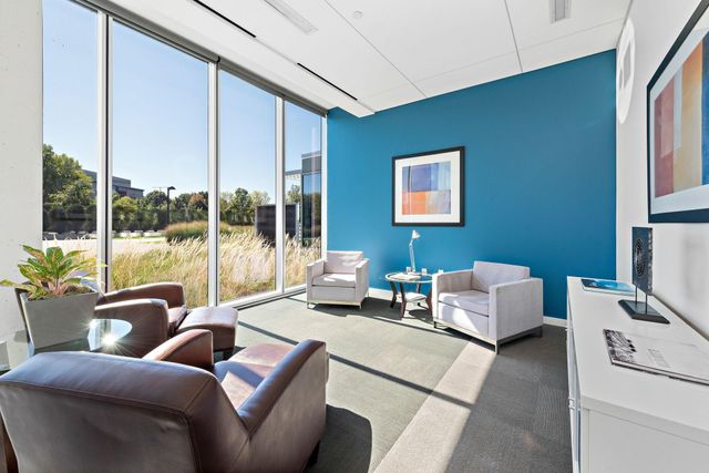 8161 33rd Avenue S 508, Bloomington, MN 55425