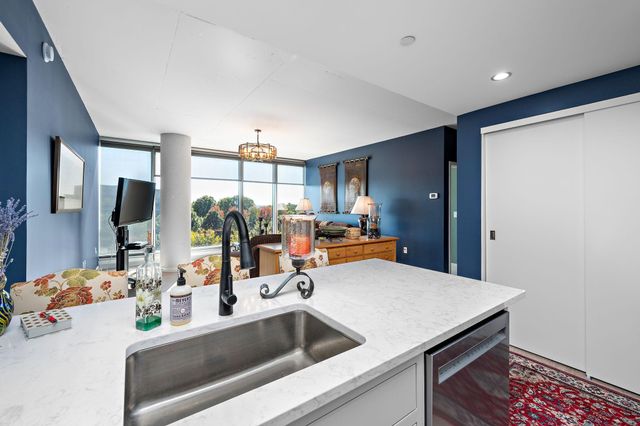 8161 33rd Avenue S 508, Bloomington, MN 55425