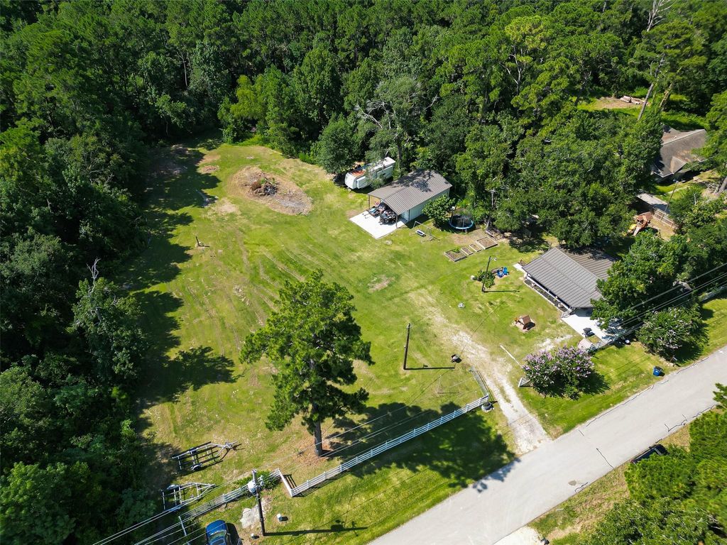 21387 Martin Road, Montgomery, TX 77316
