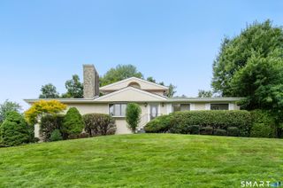 223 Sterling Road, Trumbull, CT 06611