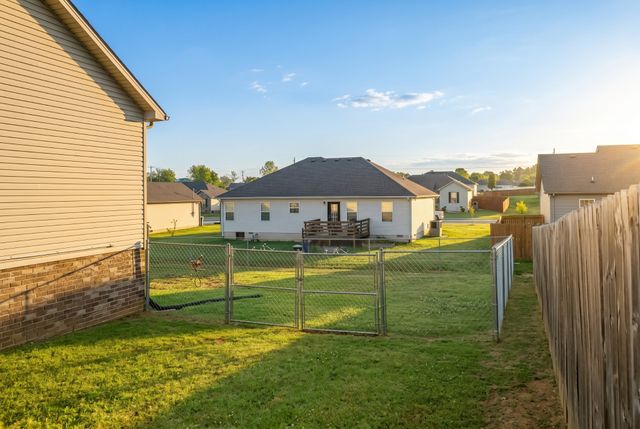207 Jordan Ave, Shelbyville, TN 37160