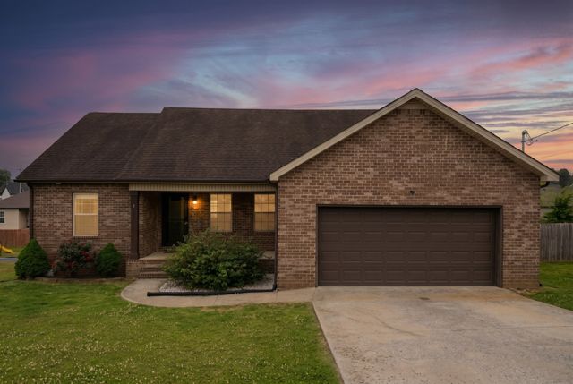 207 Jordan Ave, Shelbyville, TN 37160