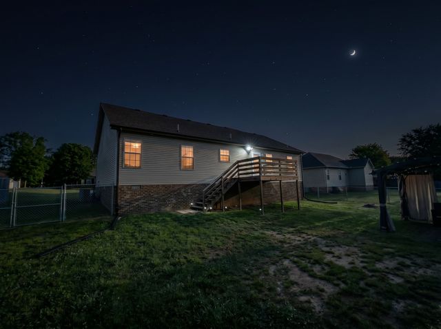 207 Jordan Ave, Shelbyville, TN 37160